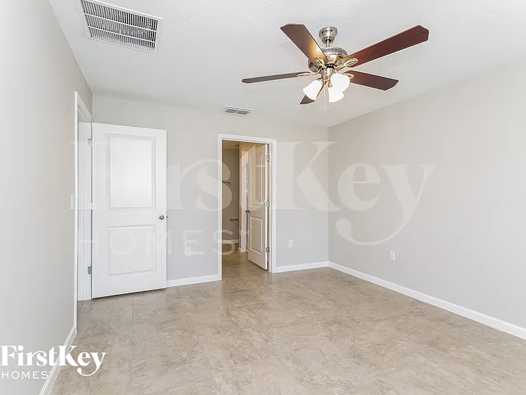 211 Southern Breeze Loop — Photo 8