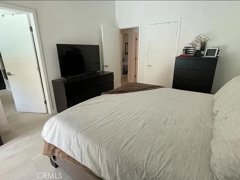 5357 Ellenvale Ave — Photo 15