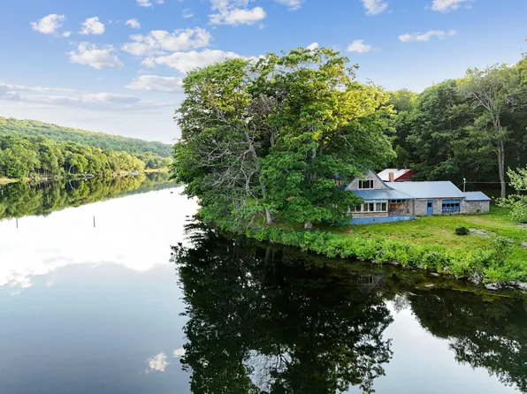 75 Lakeside Drive, Sebec, ME 04481