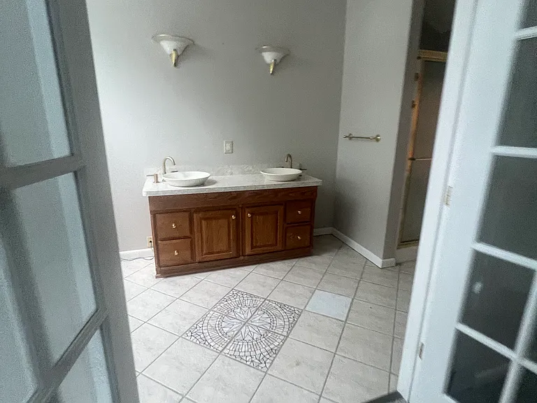 3634 Runnymede Blvd — Photo 51