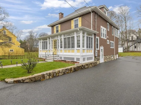 2 Tewksbury St, Lexington, MA 02421
