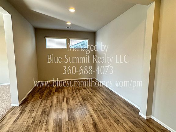 3rd image of 2743 Cassius St NE