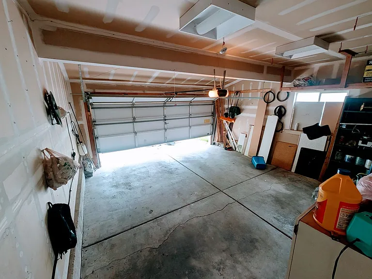 749 Country Club Dr — Photo 32