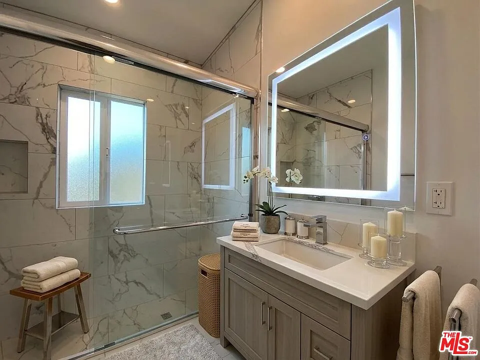 2 bed, 2.0 bath, 700 sqft, $2,695 — Photo 4
