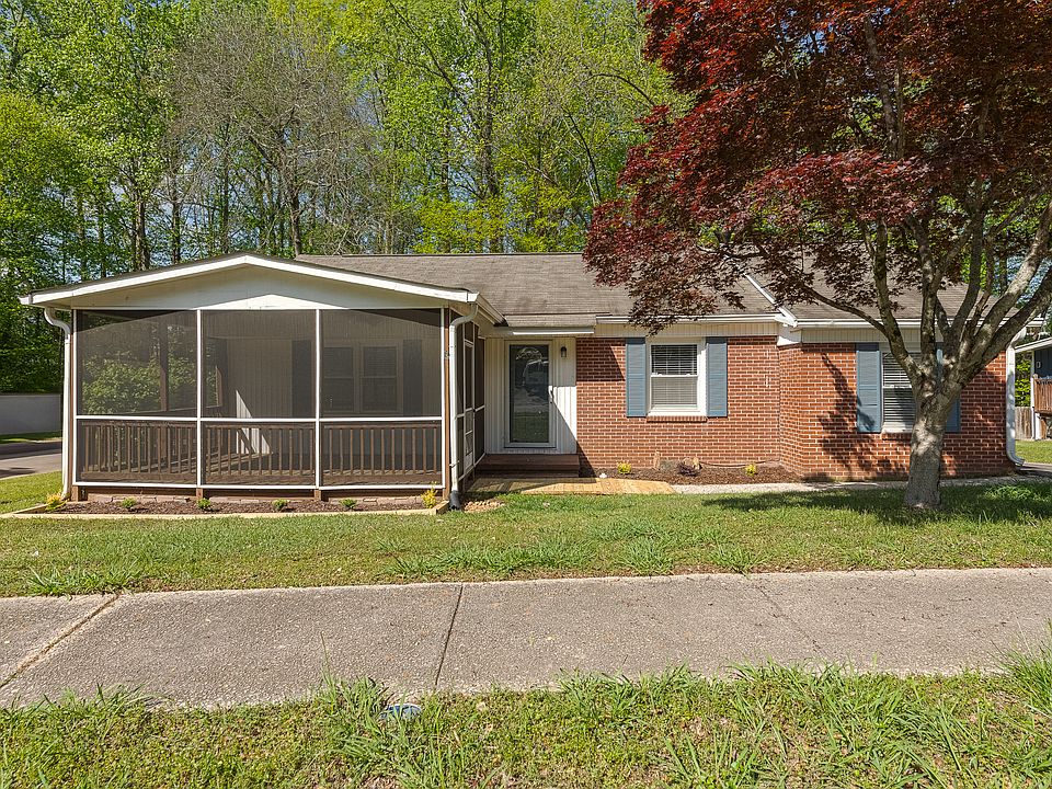 KH_2460GlendaleCir_Web--23_04142025