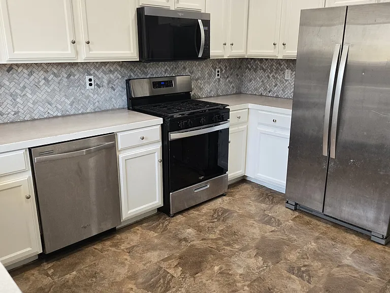 3206 Santa Fe Ave — Photo 6