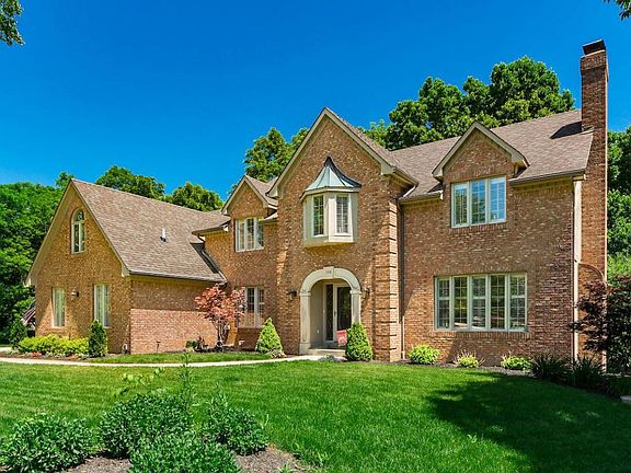 2nd image of 398 Meadcrest Ct