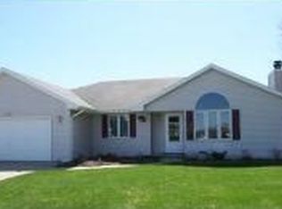 1716 Ridgeway Dr, De Pere, WI 54115