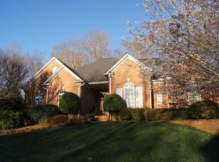237 Broadmoor Dr, Advance, NC 27006