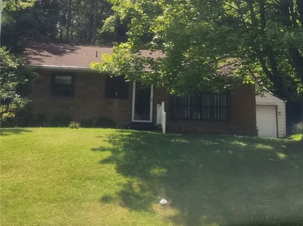 2300 Linwood Dr, Allison Park, PA 15101