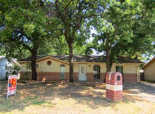 1207 Springwood Dr, Lewisville, TX 75067