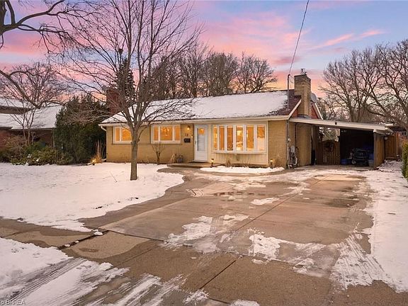 2nd image of 19 Hiram Rd