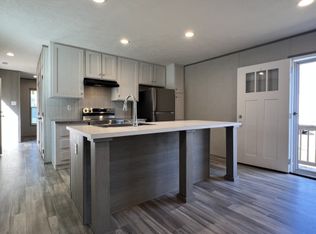 271 Beaver Dam Cir, Lavonia, GA 30553
