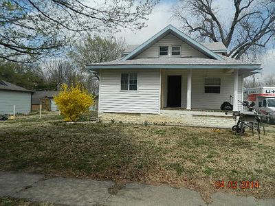 720 E 16th Ave, Winfield, KS, 67156