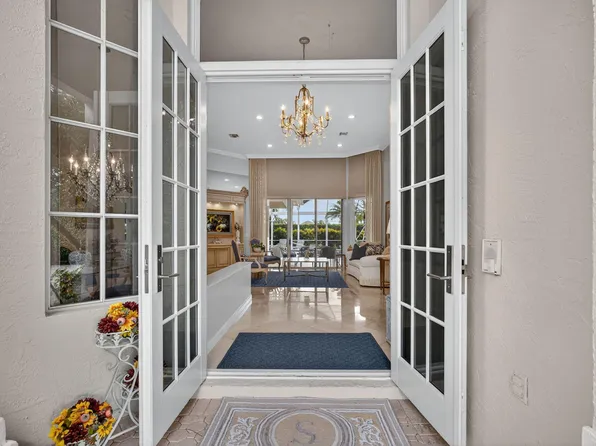 8784 Lakes Boulevard, West Palm Beach, FL 33412