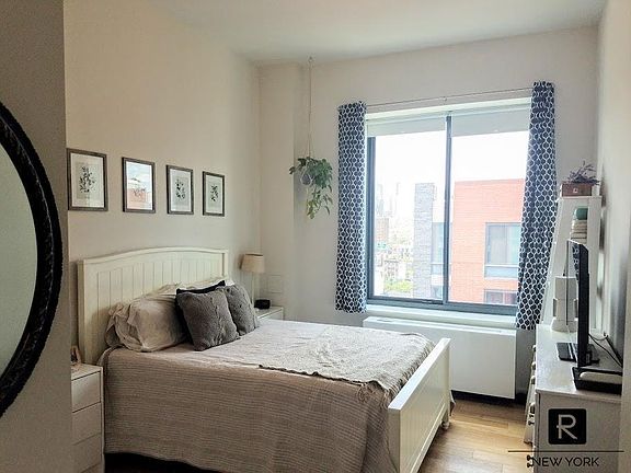 4th image of 8 Vanderbilt Ave APT 12K