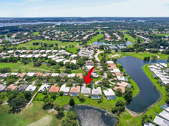5th image of 1676 SW Monarch Club Dr