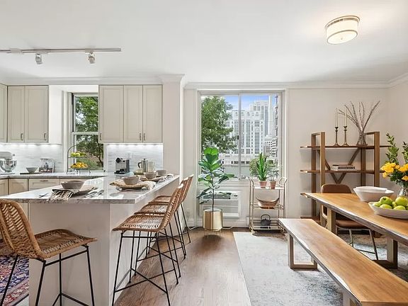 5th image of 575 Main St APT 314