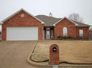 212 Highland Dr, Lindale, TX 75771