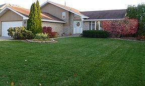 2nd image of 13949 W Doral Ln