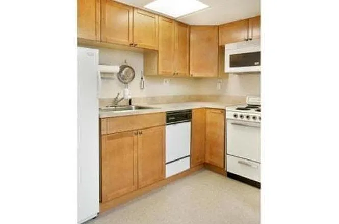 Building Photo - 464 Commonwealth Ave #76