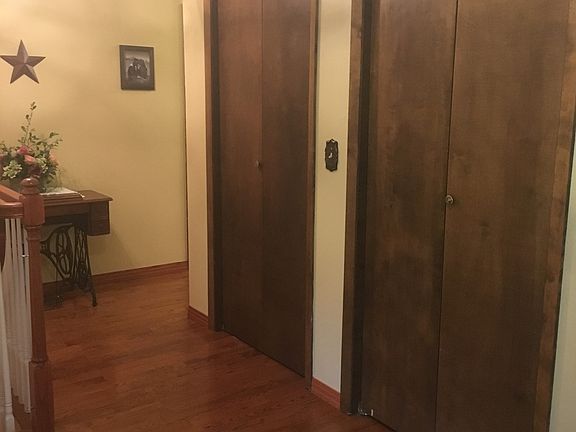 5th image of 124 Parkwood Pl