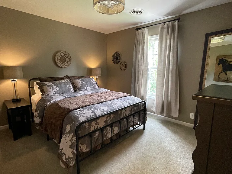 2407 Colfax Dr — Photo 10