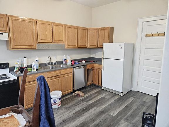 5th image of 184 Hodge Ave APT 2