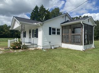 1236 Crows Foot Rd, Mount Olive, NC 28365