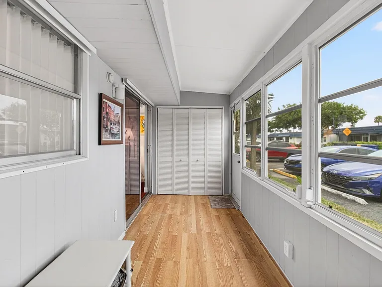 213 Waterford Cir #I — Photo 42