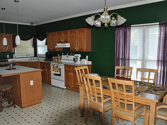 4th image of 2344 Carraway St