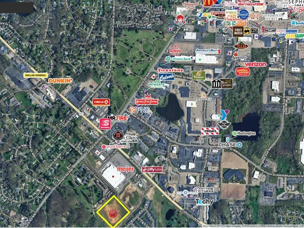 4263 Belden Greens Circle Northwest Cir, Canton, OH 44718