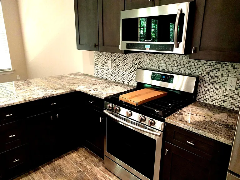 1829 Ashley Hall Way — Photo 21