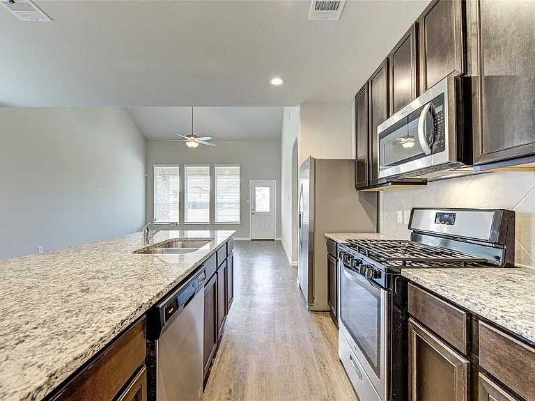 3707 W Alessano Ln — Photo 16