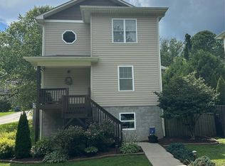 27 Byrd Rd, Black Mountain, NC 28711