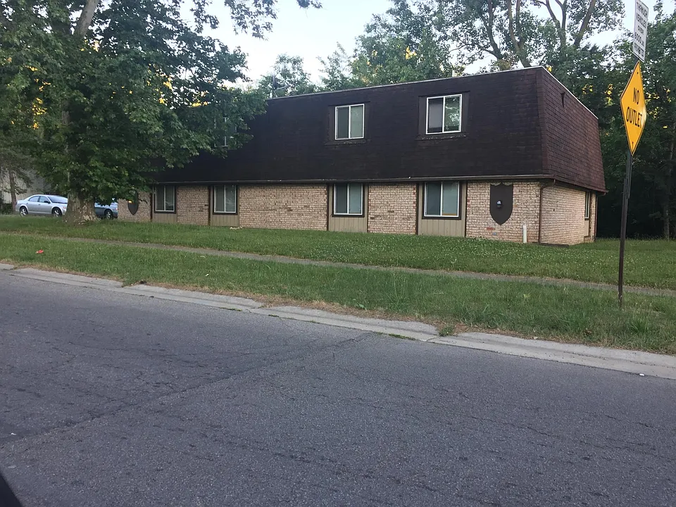 1641 Brooke Park Dr