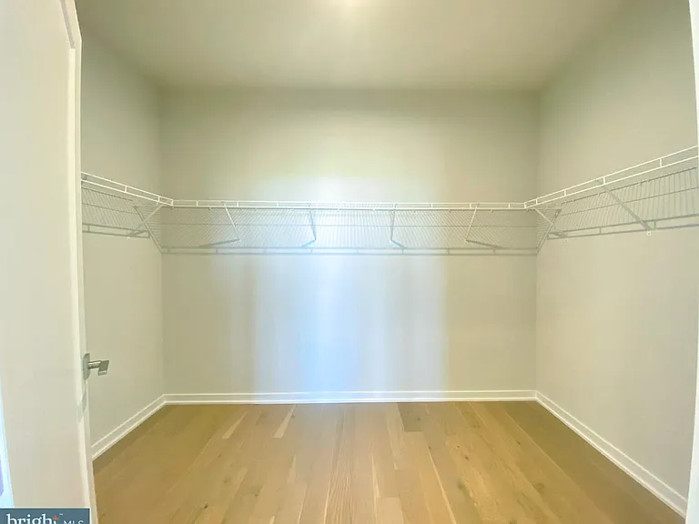 22274 Rivanna Shore Ter — Photo 11