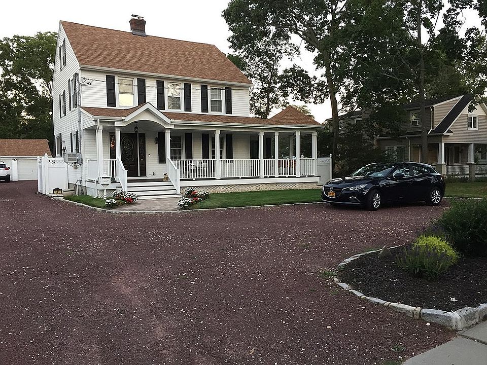 2nd image of 141 Maple Ave