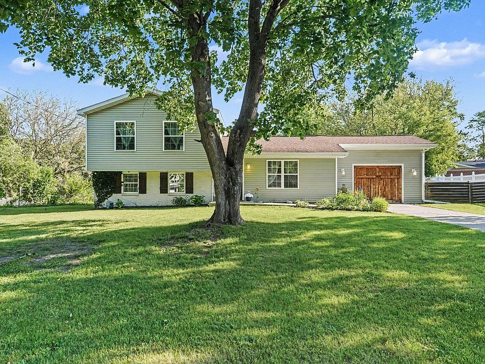 1st image of 140 Viking Ct