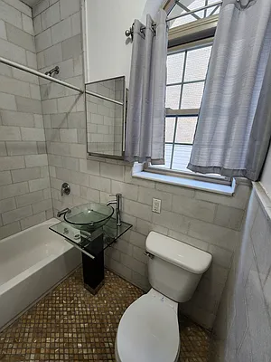 Rented by Aida Home Realty | media 4