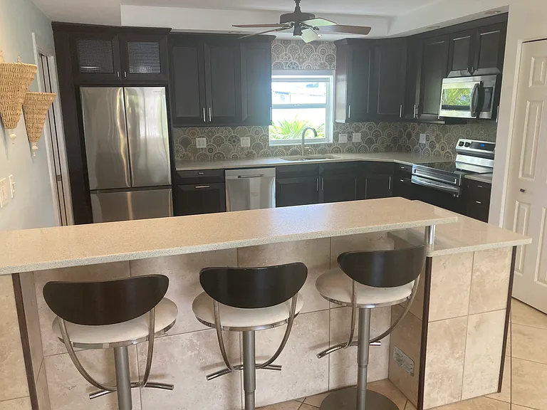 115 Harbor Ln — Photo 30