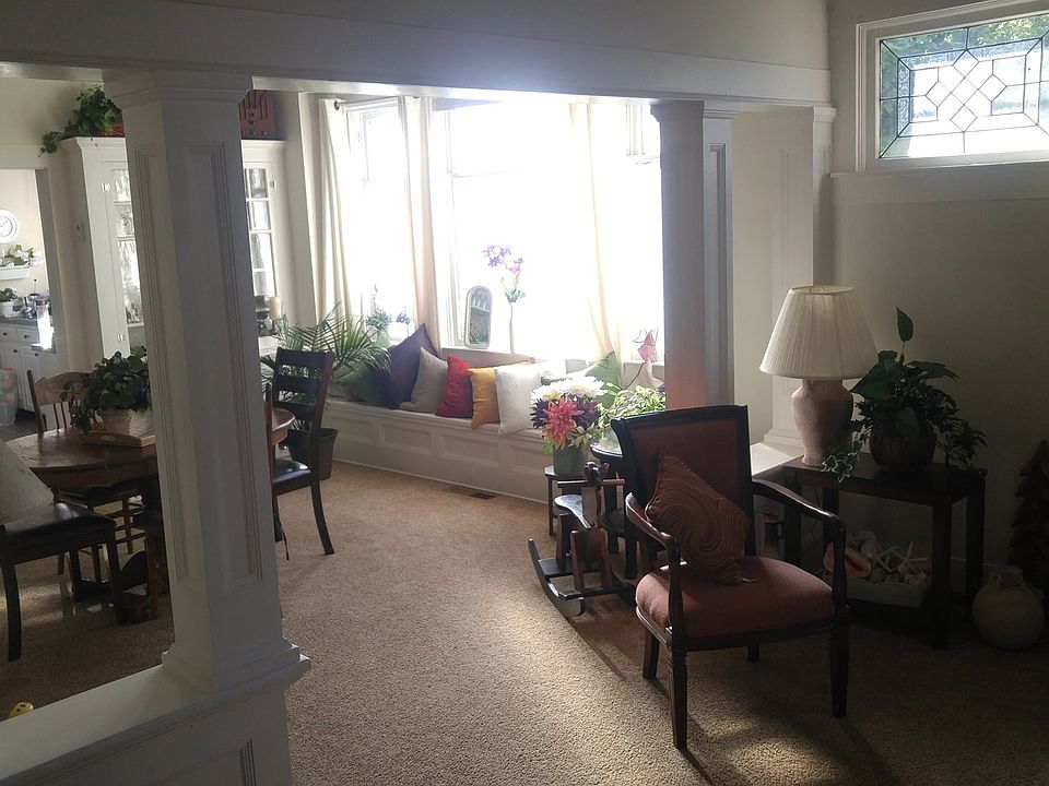 2nd image of 409 N 2nd St