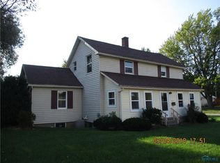 635 3rd St, Wauseon, OH 43567