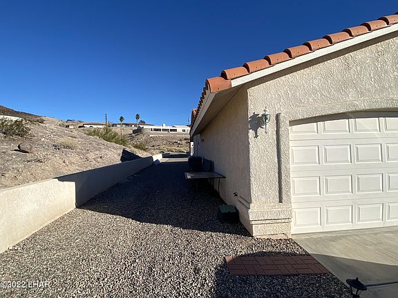 4th image of 320 Pacific Dr