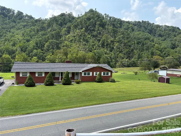 11141 State Highway 226, Bakersville, NC 28705