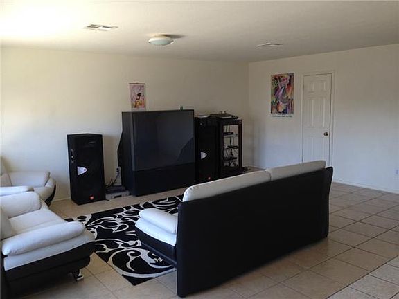 4th image of 12820 Quirin Dr