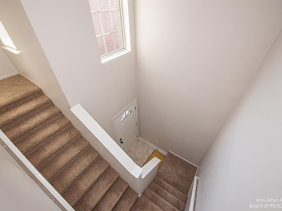 4th image of 1609 Addington Ln