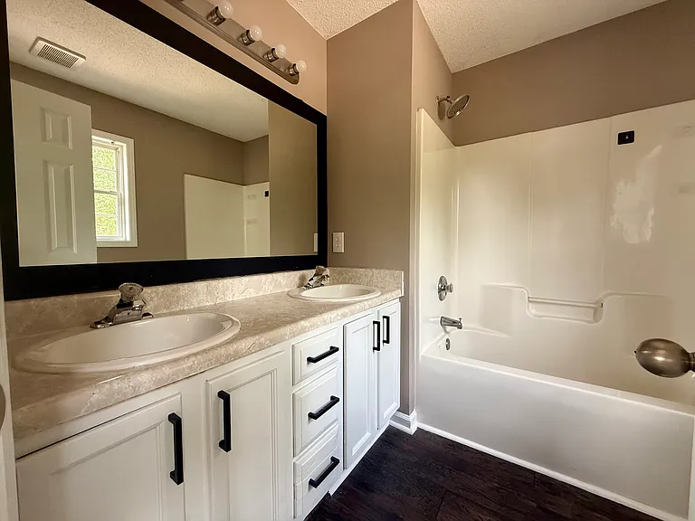 903 Delham Rd — Photo 26