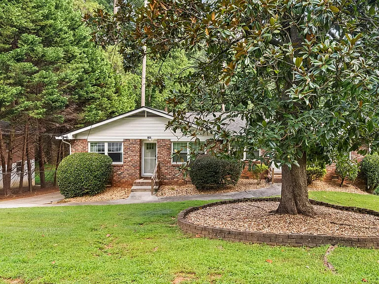 1362 Willivee Dr #B — Photo 1