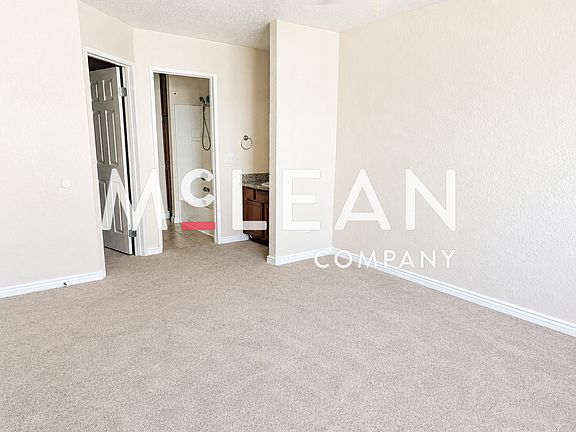 4th image of 78650 Avenue 42 APT 205
